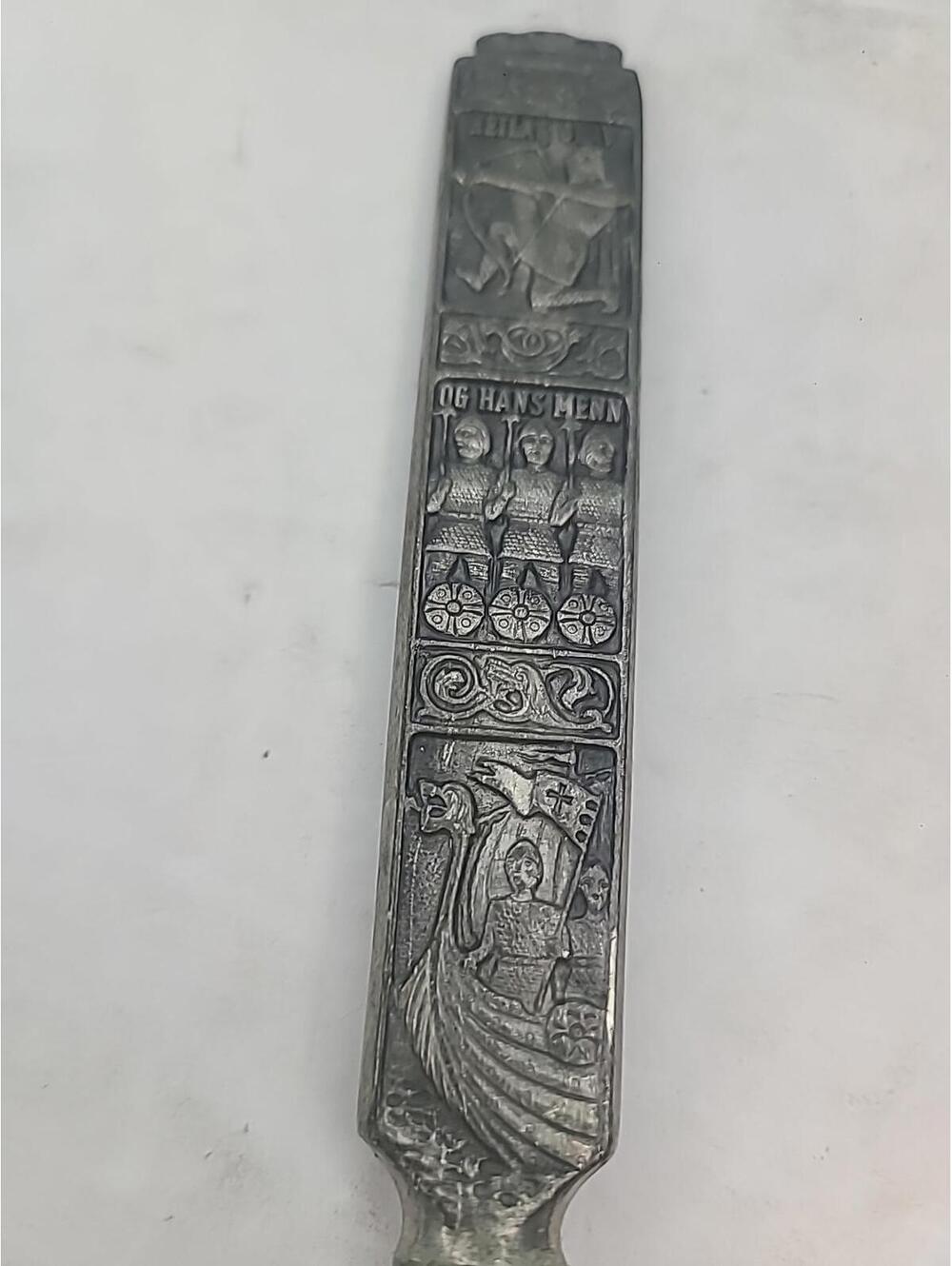 Konge Tinn Spar Norwegian Viking Heilag Olav Cheese Slicer Norway Pewter Vintage - Picture 3 of 11